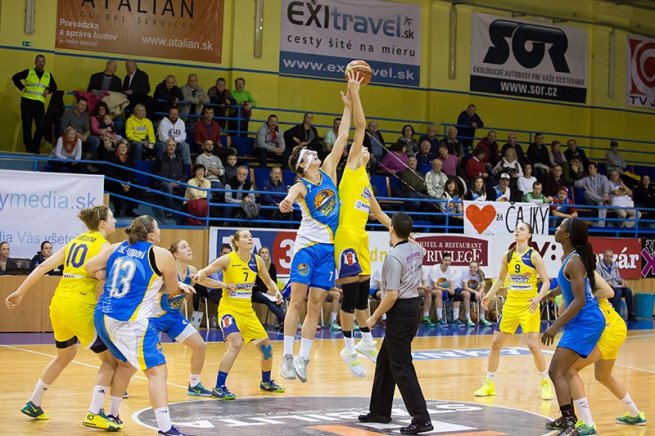 GOOD ANGELS Košice vs. Piešťanské Čajky (Foto: Ľubka Ištonová)