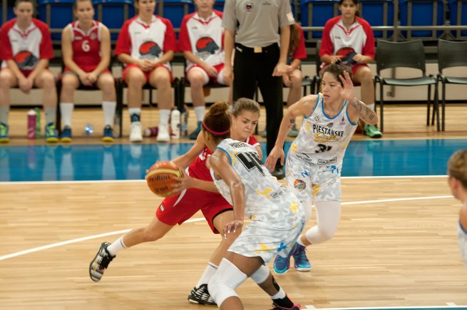 Piešťanské Čajky vs. BK ŠKP 08 Banská Bystrica (Foto: Laco Ďuračka)