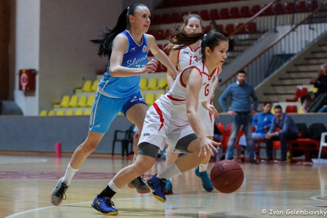 BK ŠKP 08 Banská Bystrica vs. BK Slovan Braislava (Foto: Ivan Golembiovský)