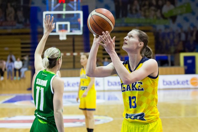 Good Angels Košice vs. ŠBK Šamorín, Lucia Kupčíková (13) (Foto: Ľubka Ištoňová)