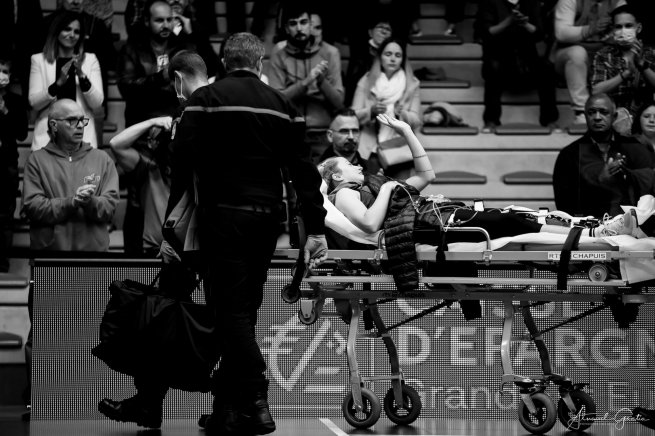 Zranená Gabriela Andélová, Piešťanské Čajky (Foto: fb FlammesOfficiel)