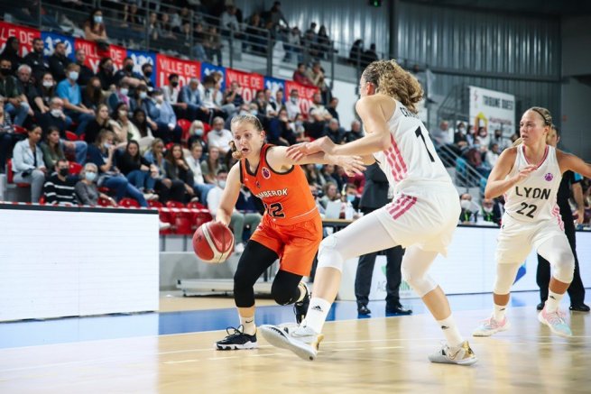 LDLC ASVEL Feminin Lyon (FRA) vs. MBK Ružomberok, Viktória Havranová (12), EuroCup 2021-22 (Foto: fiba.basketball)