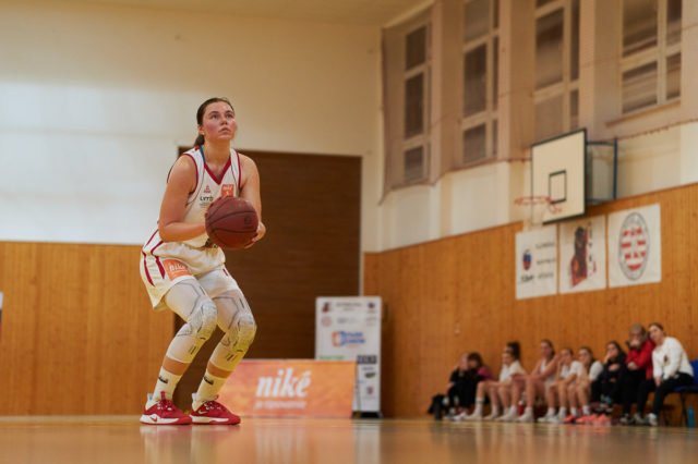 Anna Kaliuzhna (18), BK ŠK UMB Banská Bystrica (Foto: Ivan Golembiovský)