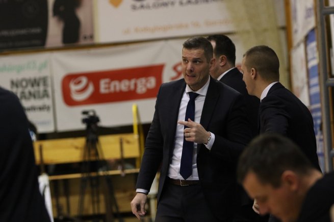 InvestInTheWest Enea Gorzow (POL) vs. Piešťanské Čajky, tréner Peter Jankovič (Foto: fiba.basketball)