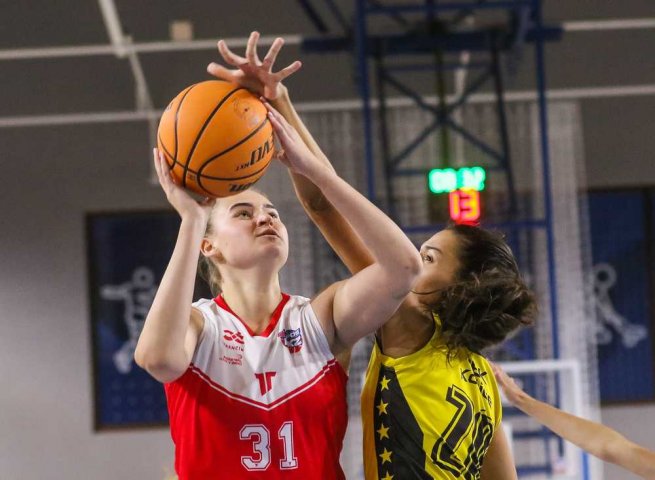 CBK Košice vs. BK ŠK UMB Banská Bystrica, Viktoria Rostocka (31) (Foto: Jäzva)