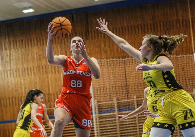 CBK Košice vs. MBK Ružomberok, Ana Kaľužna (88) (Foto: Jäzva)