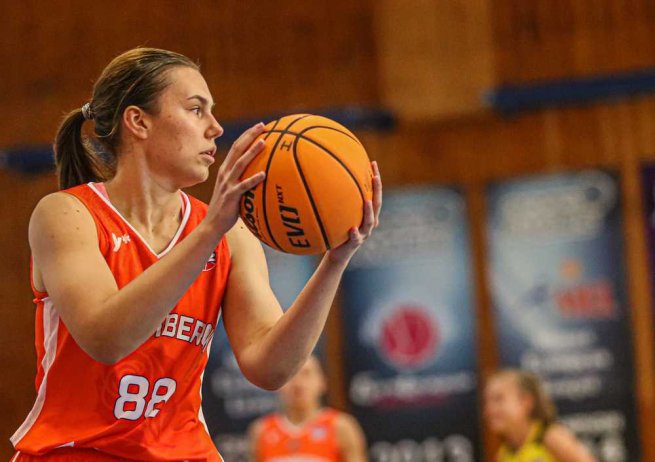 CBK Košice vs. MBK Ružomberok, Anna Kaľužna (88) (Foto: Jäzva)