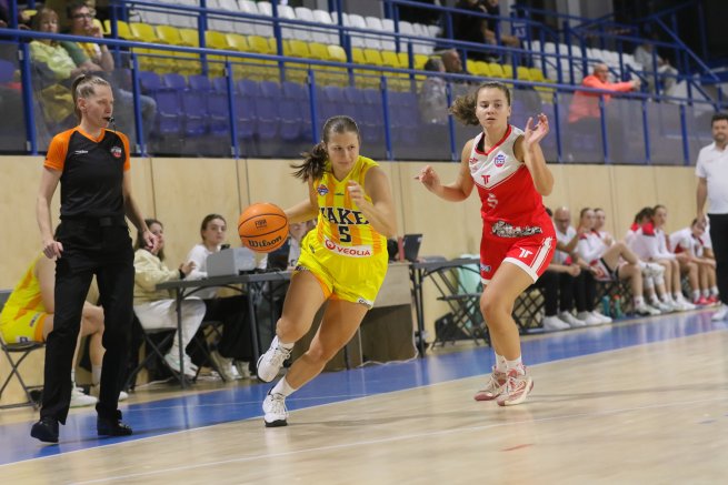 YOUNG ANGELS Košice vs. BK AS Trenčín, Natália Seňová (5) (Foto: Jäzva)