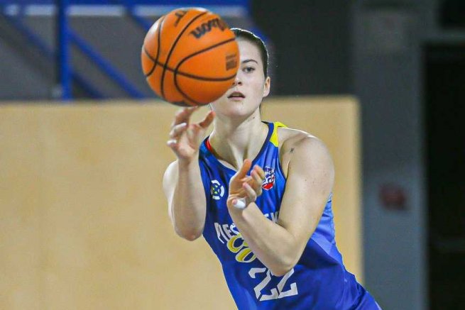 CBK Košice vs. Piešťanské Čajky, Hana Jakubčeková (22) (Foto: Jäzva)