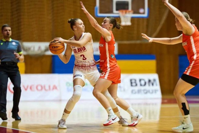 Slávia ŠKP Banská Bystrica vs. MBK Ružomberok, Liana Užovičová (3) (Foto: slaviabb.sk)