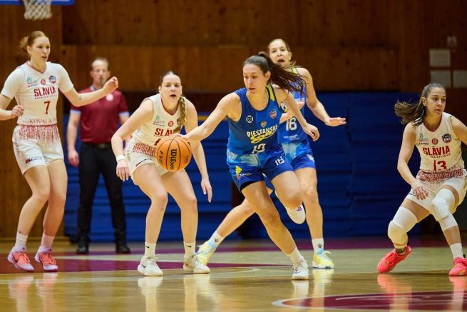 Slávia ŠKP Banská Bystrica vs. Piešťanské Čajky, Tereza Vandlíková (18) (Foto: Ivan Golembiovský)