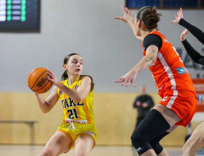 YOUNG ANGELS Košice vs. MBK Ružomberok, Daniela Hudecová (21) (Foto: Jäzva)