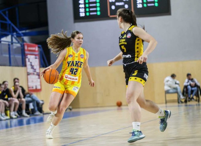 YOUNG ANGELS Košice vs. CBK Košice, Ema Červeňáková (42) (Foto: Jäzva)