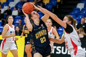 VIDEO: Pod košom YOUNG ANGELS poriadna výšava